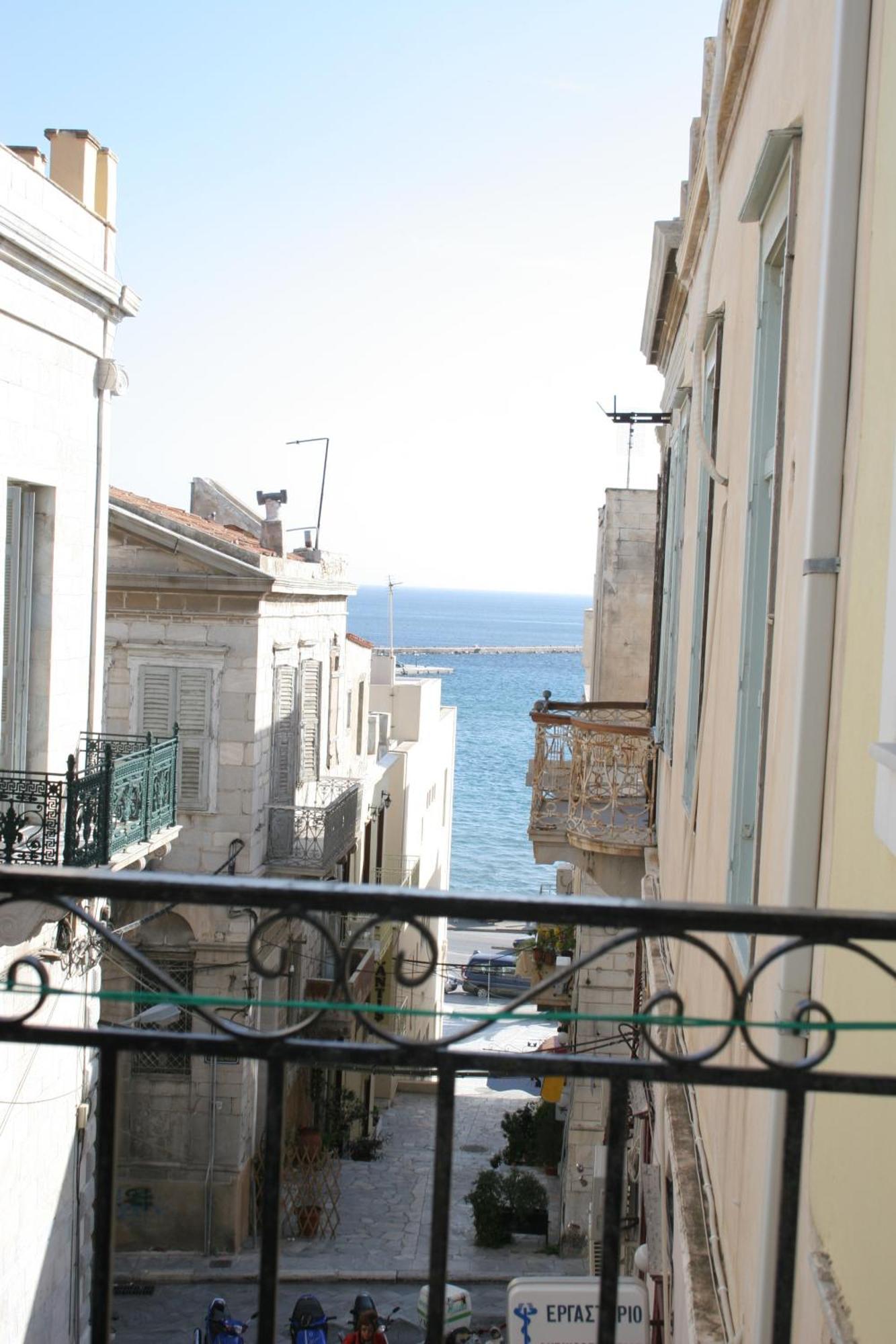 Ariadni Rooms & Apartments Ermupoli Zewnętrze zdjęcie